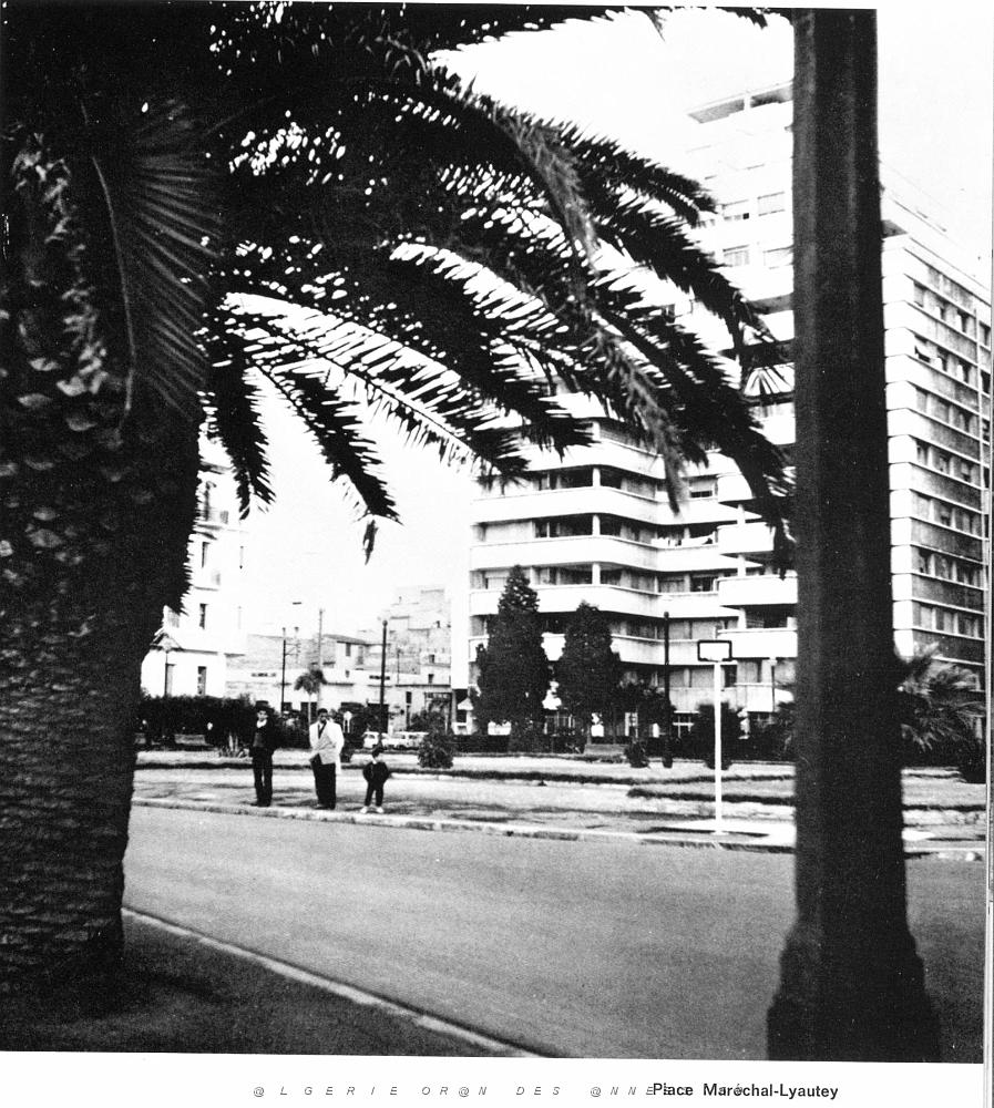 FM c 18- Square Lyautey.jpg